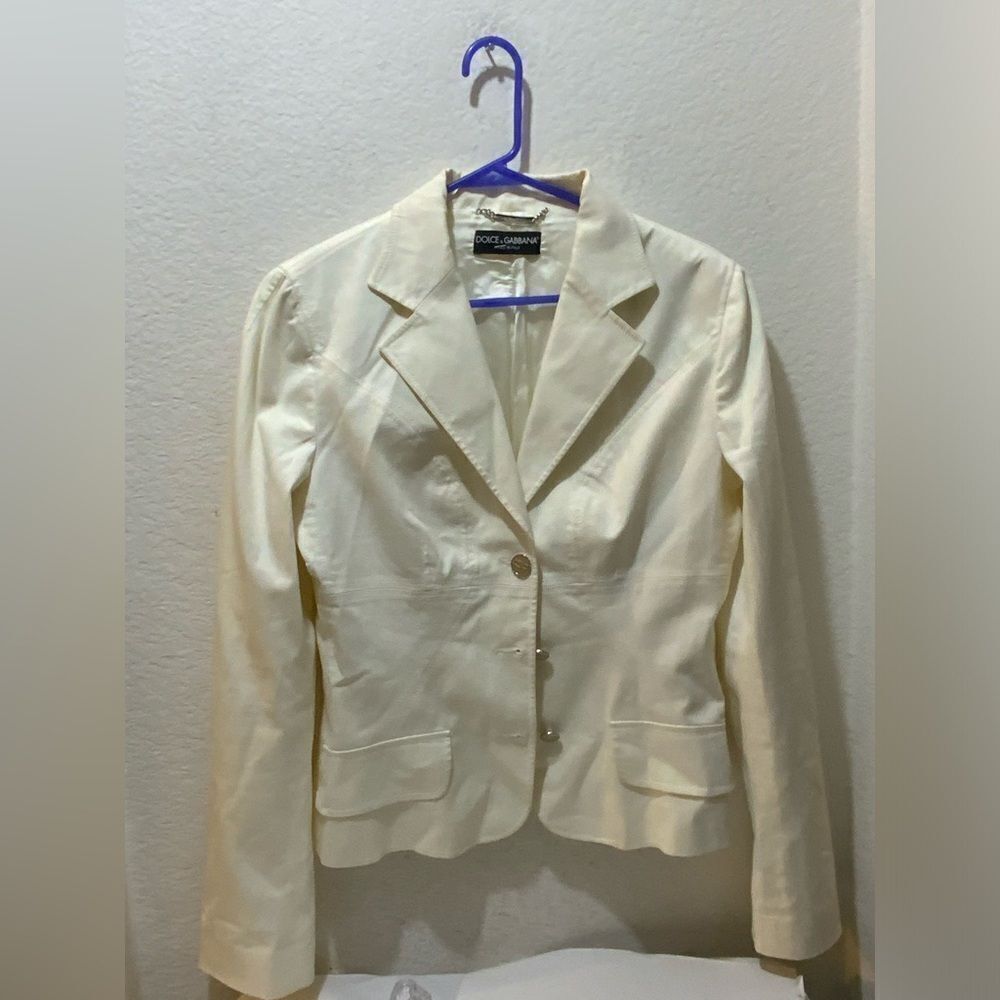 Dolce & Gabbana blazer w silver button details fully lined size 46